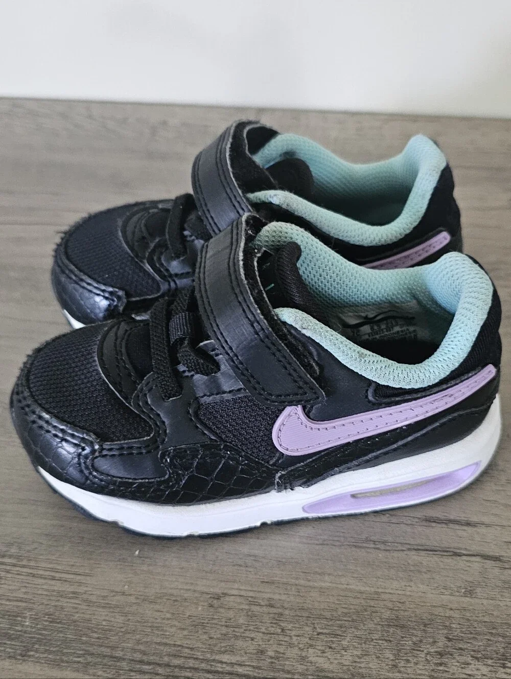 Nike slip size