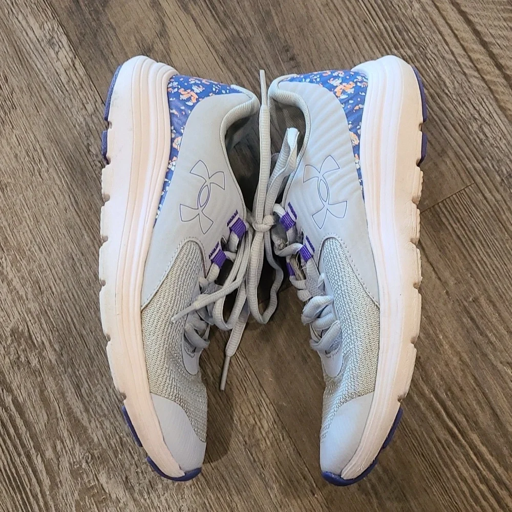 Under Armour average pics