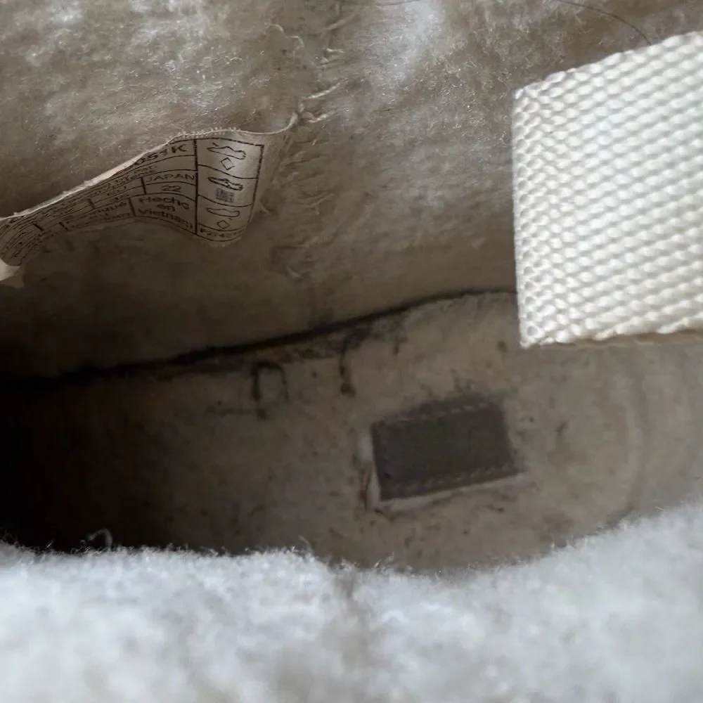 UGG size based