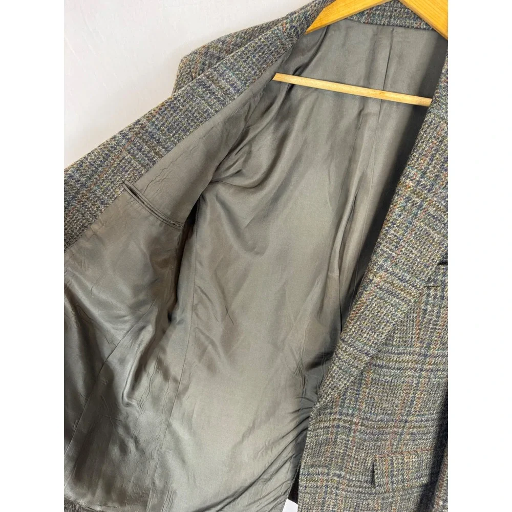 Harris Tweed includes single glen