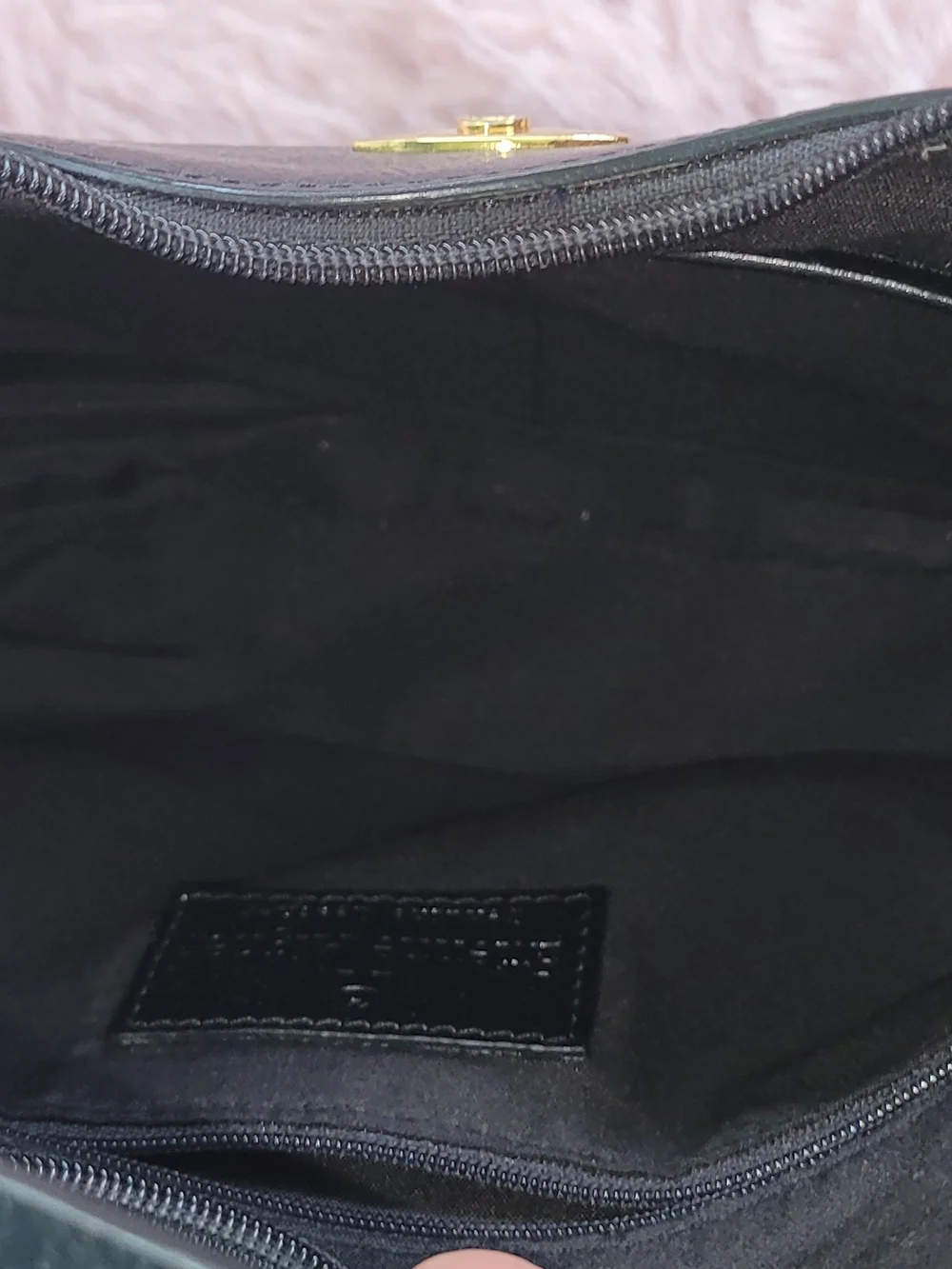 Etienne Aigner classic black