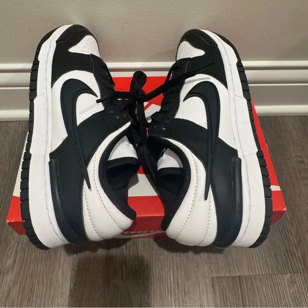 Nike never sneakers