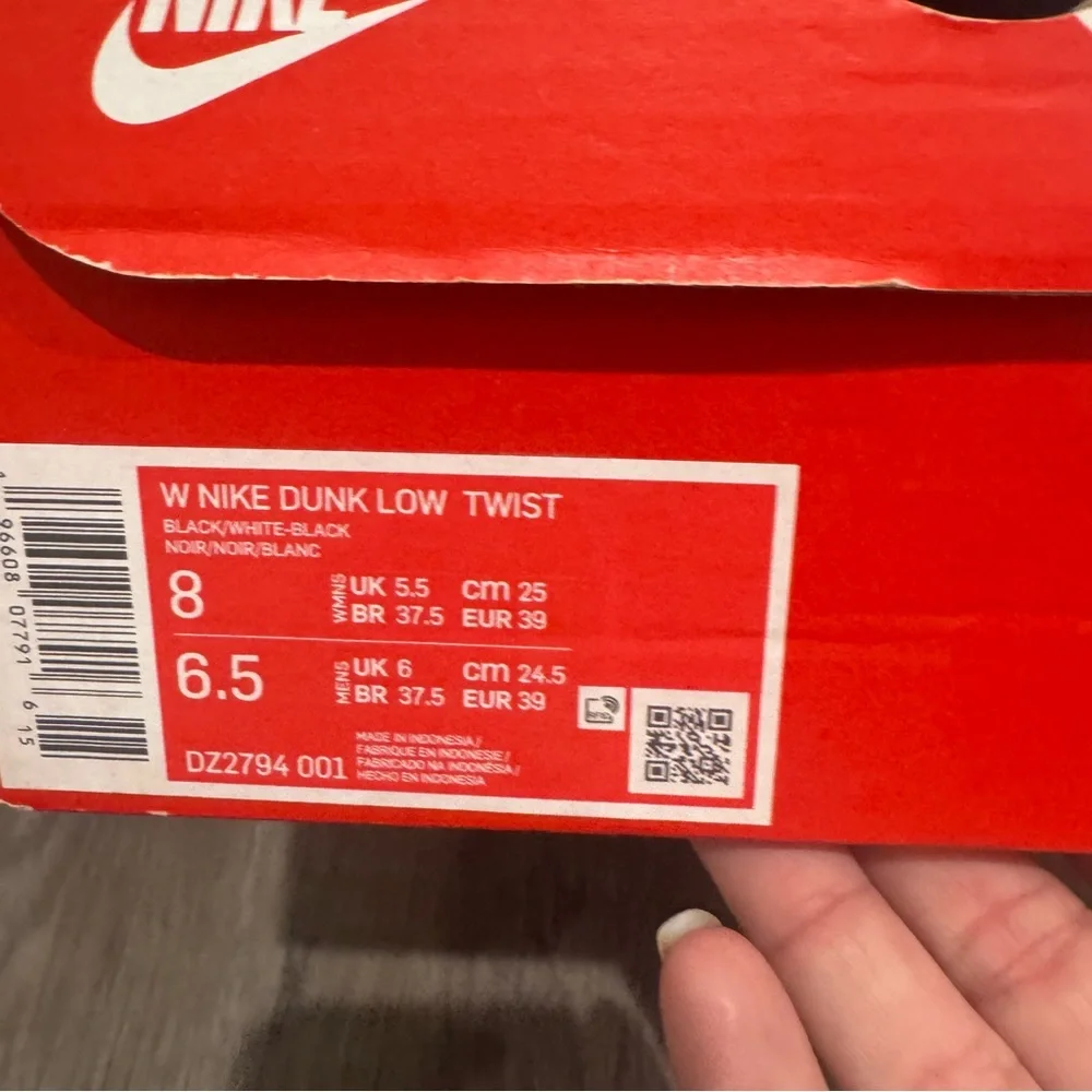 Nike never leather dunk