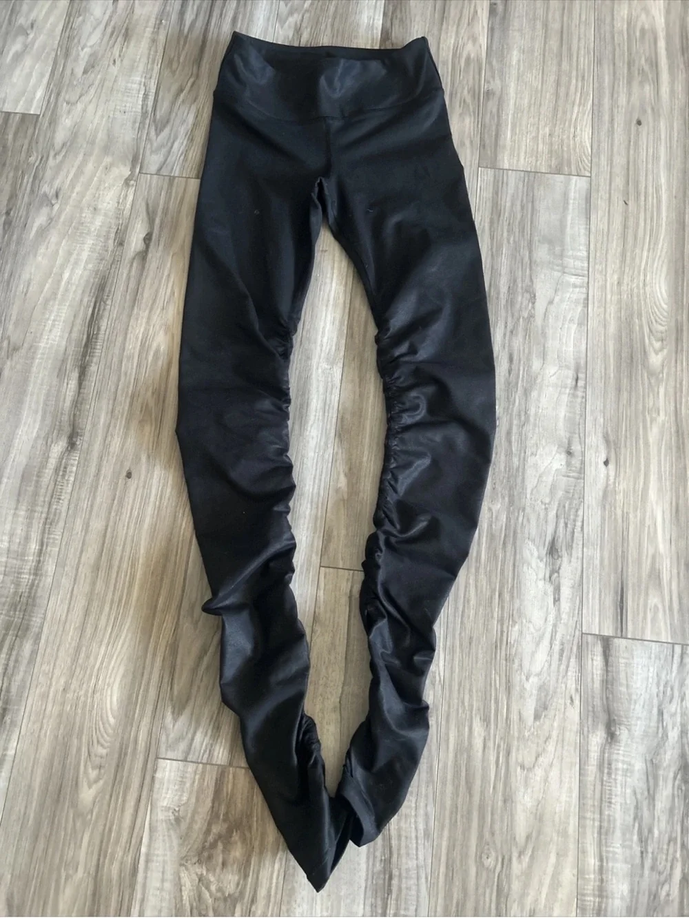 ALO Yoga easy fit