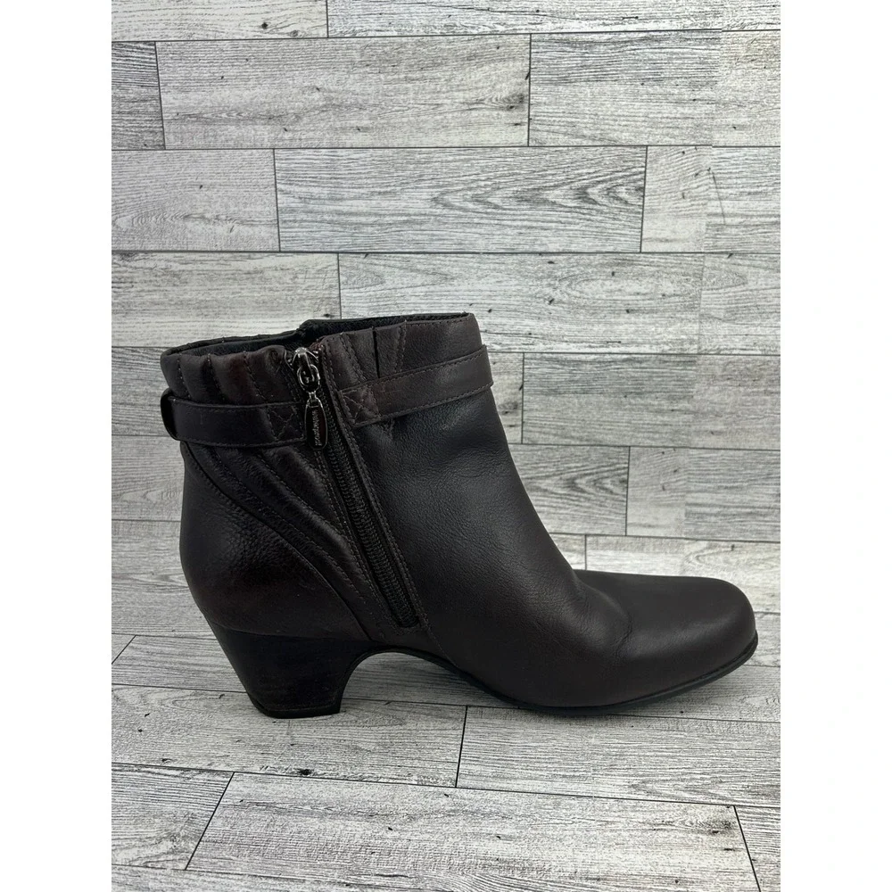 Clarks elevated style