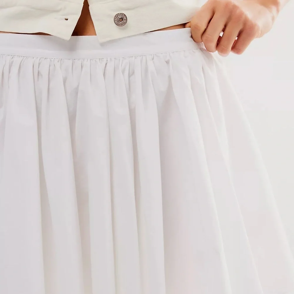 Free People side tags