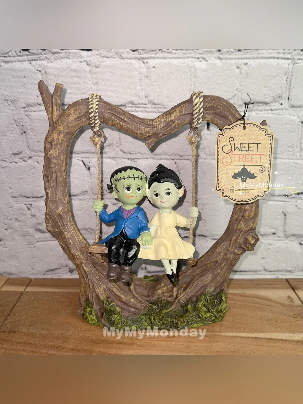 Sweet Street Halloween Frankenstein and Bride Swing Figurine