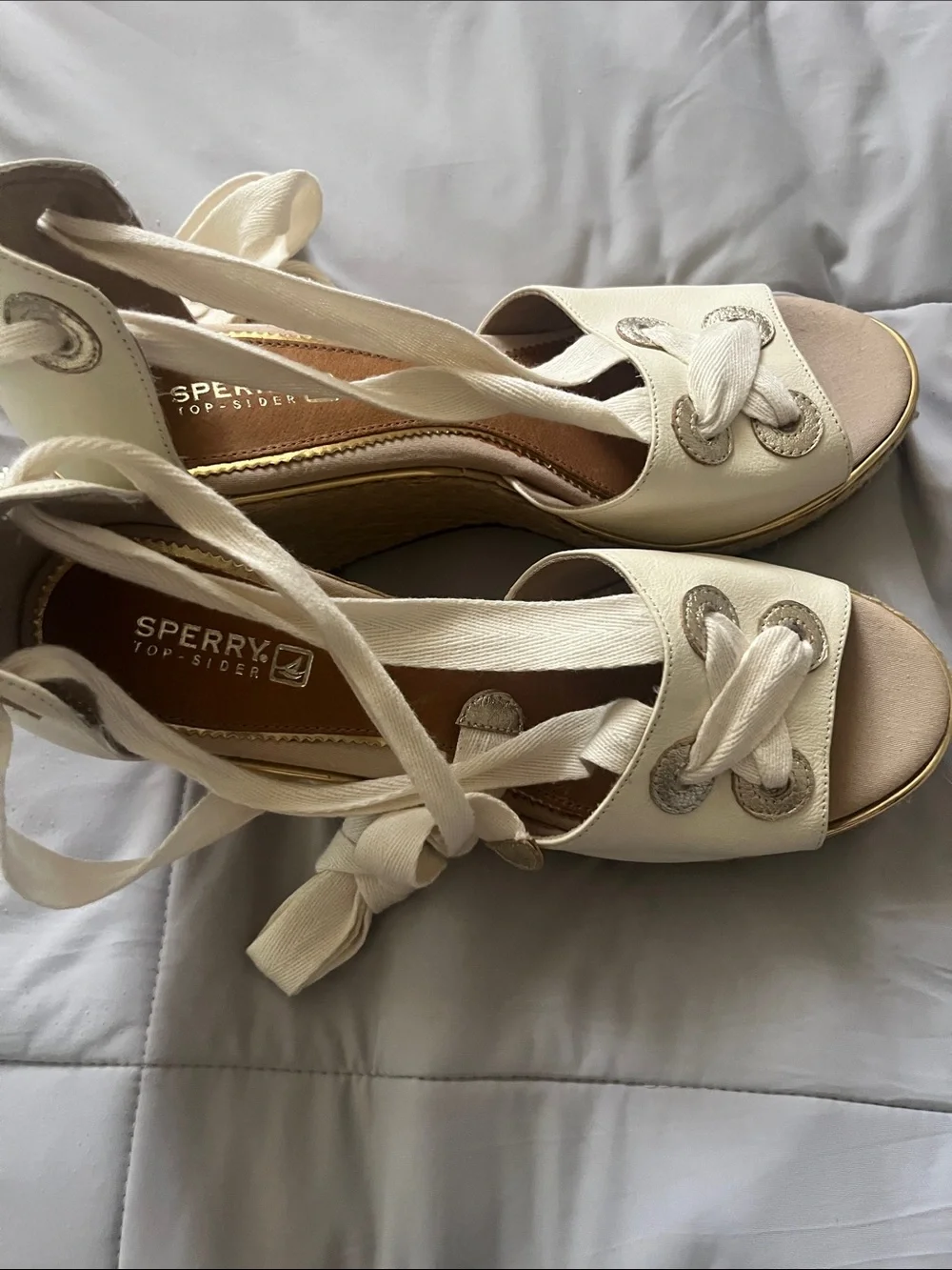 Sperry wedge women