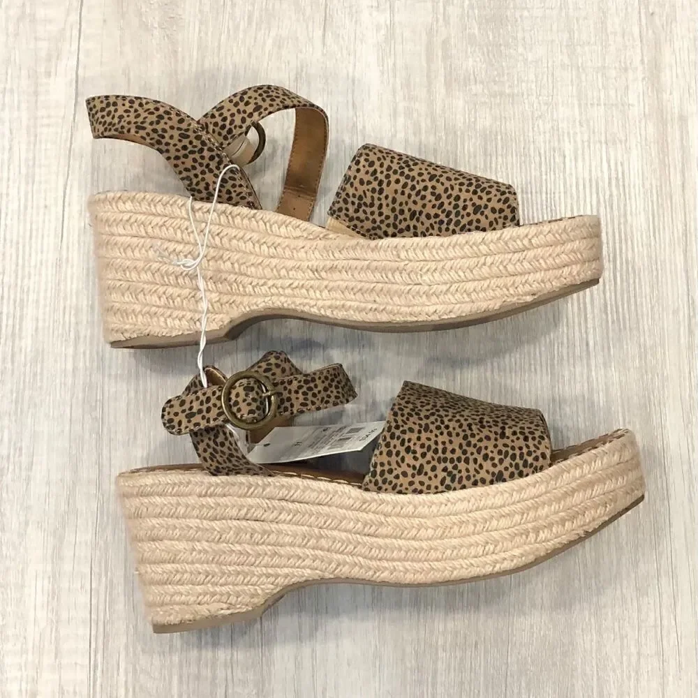 Universal Thread available wedge
