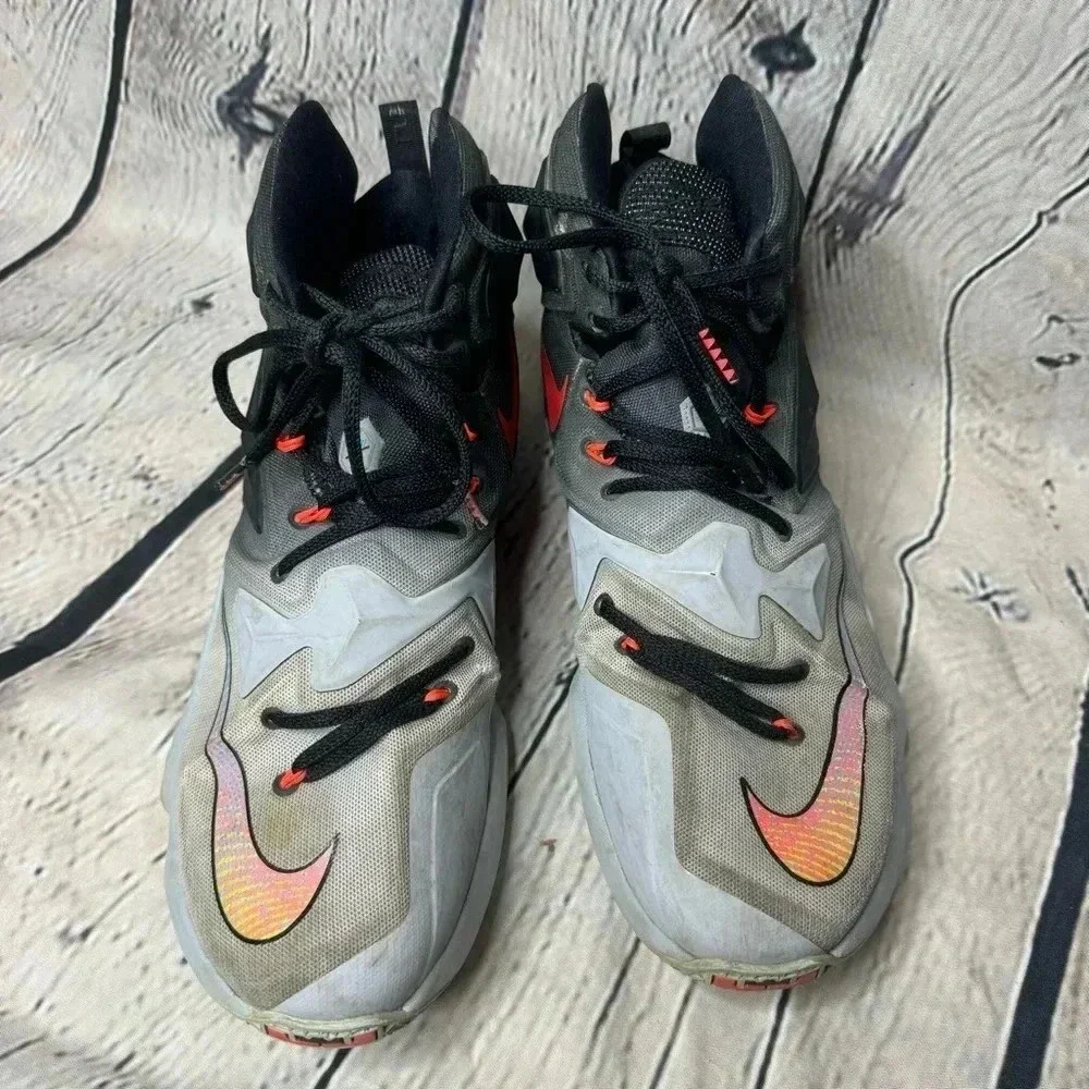 Nike lebron court