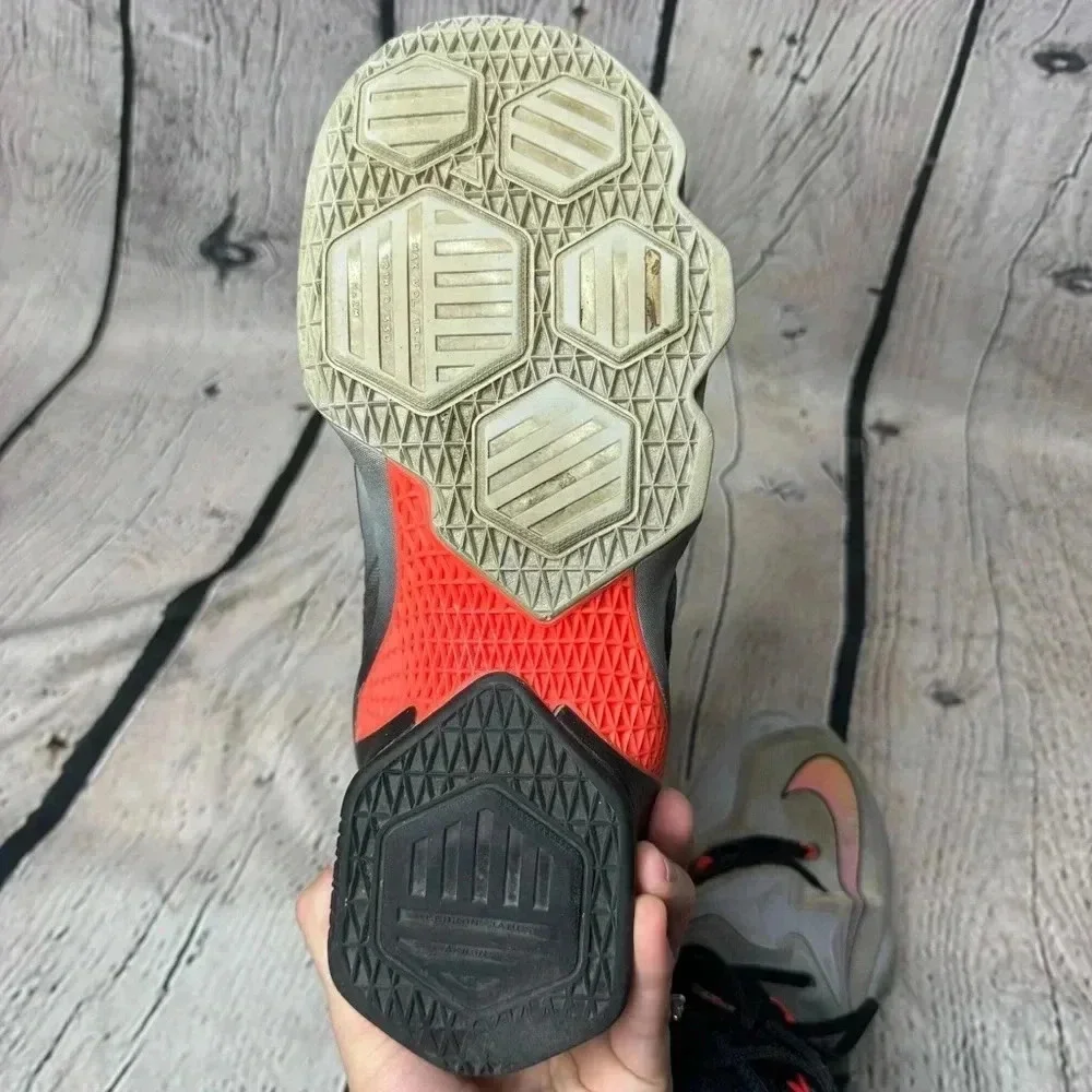 Nike lebron court
