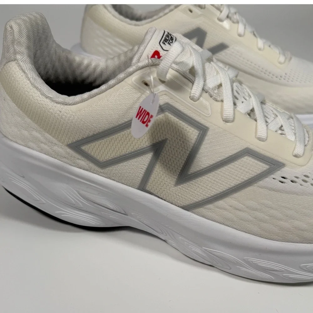 New Balance quiet sneakers may