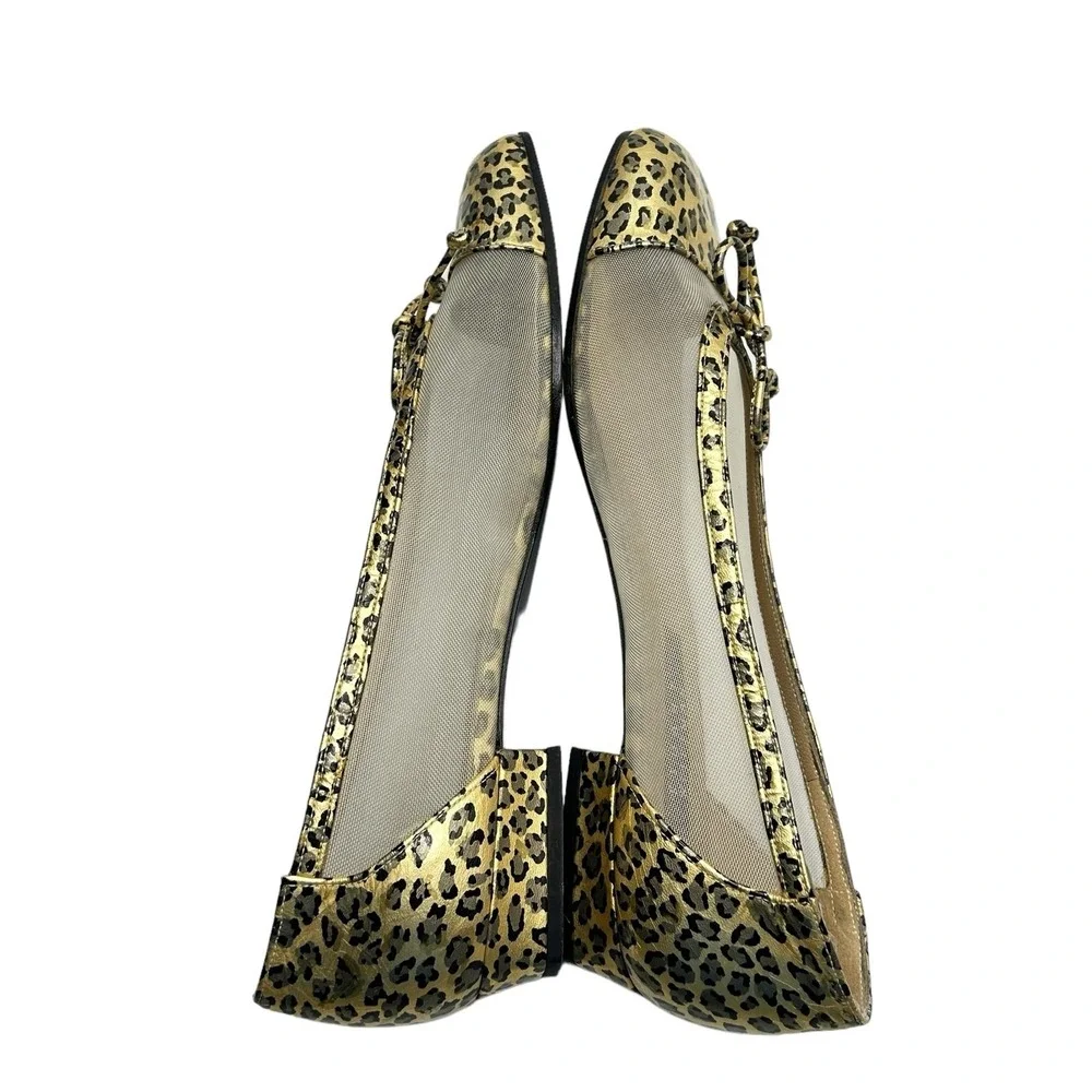 Stuart Weitzman trim stuart