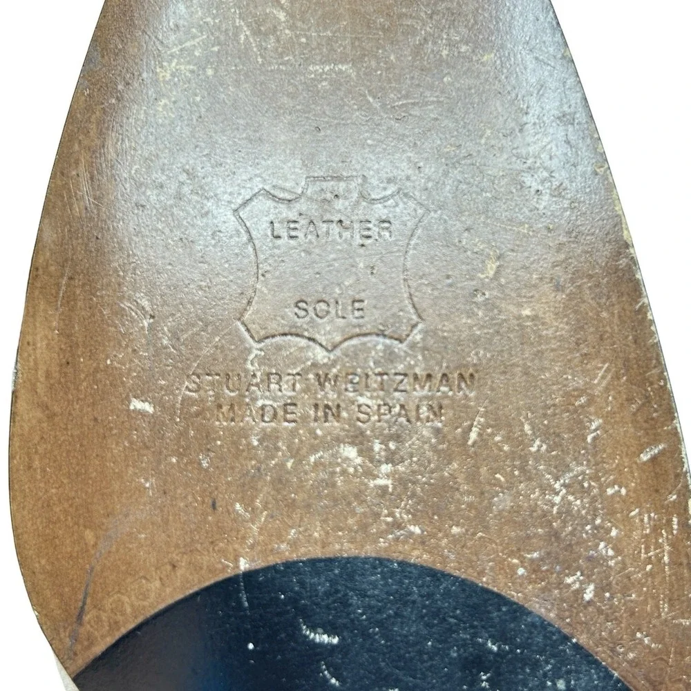 Stuart Weitzman trim cushioned