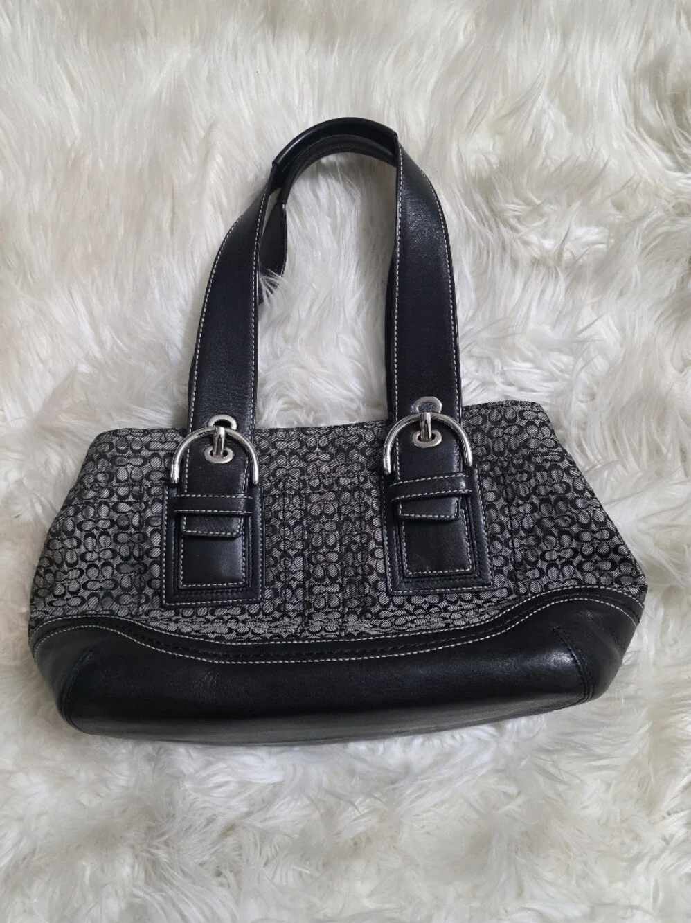 Coach classic shoulder