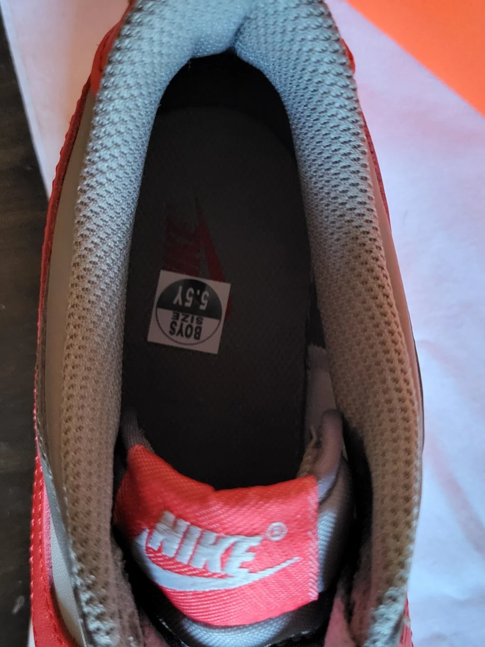 Nike low top