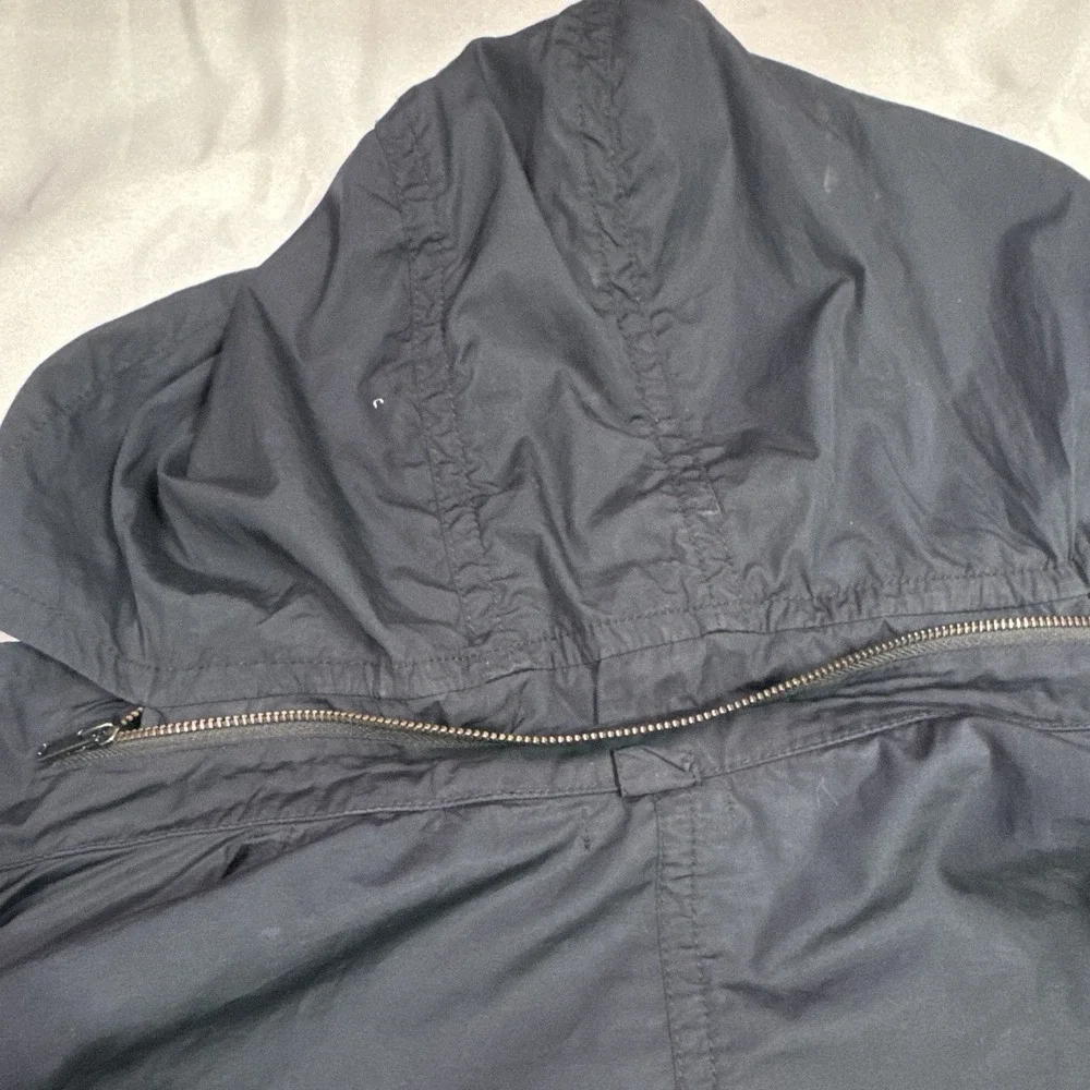 Vince hooded utility
