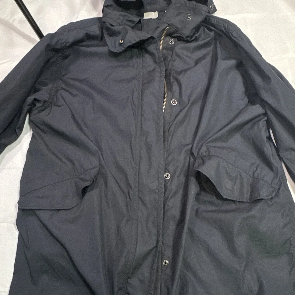 Vince hooded utility