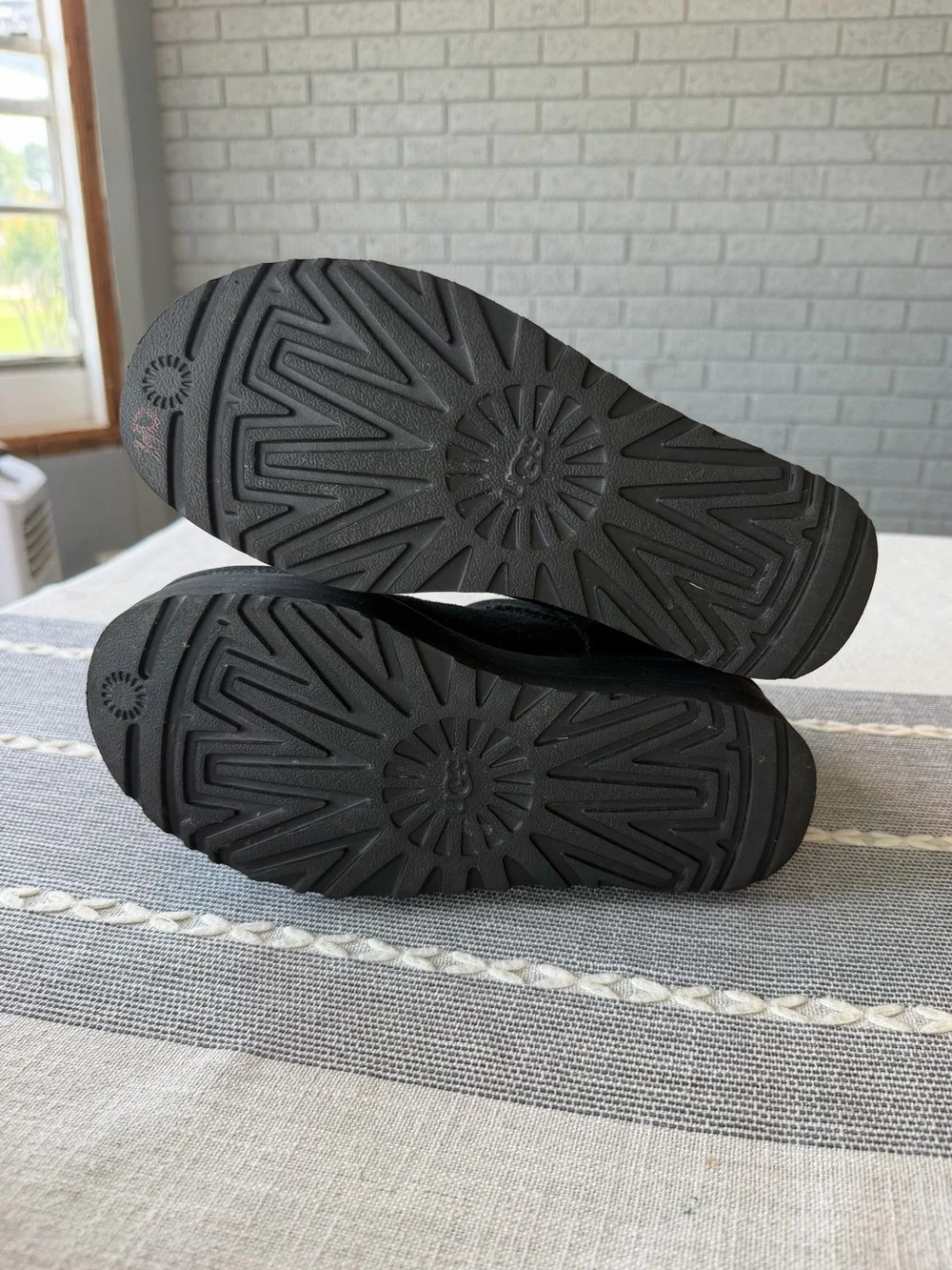UGG excellent platform 5”
