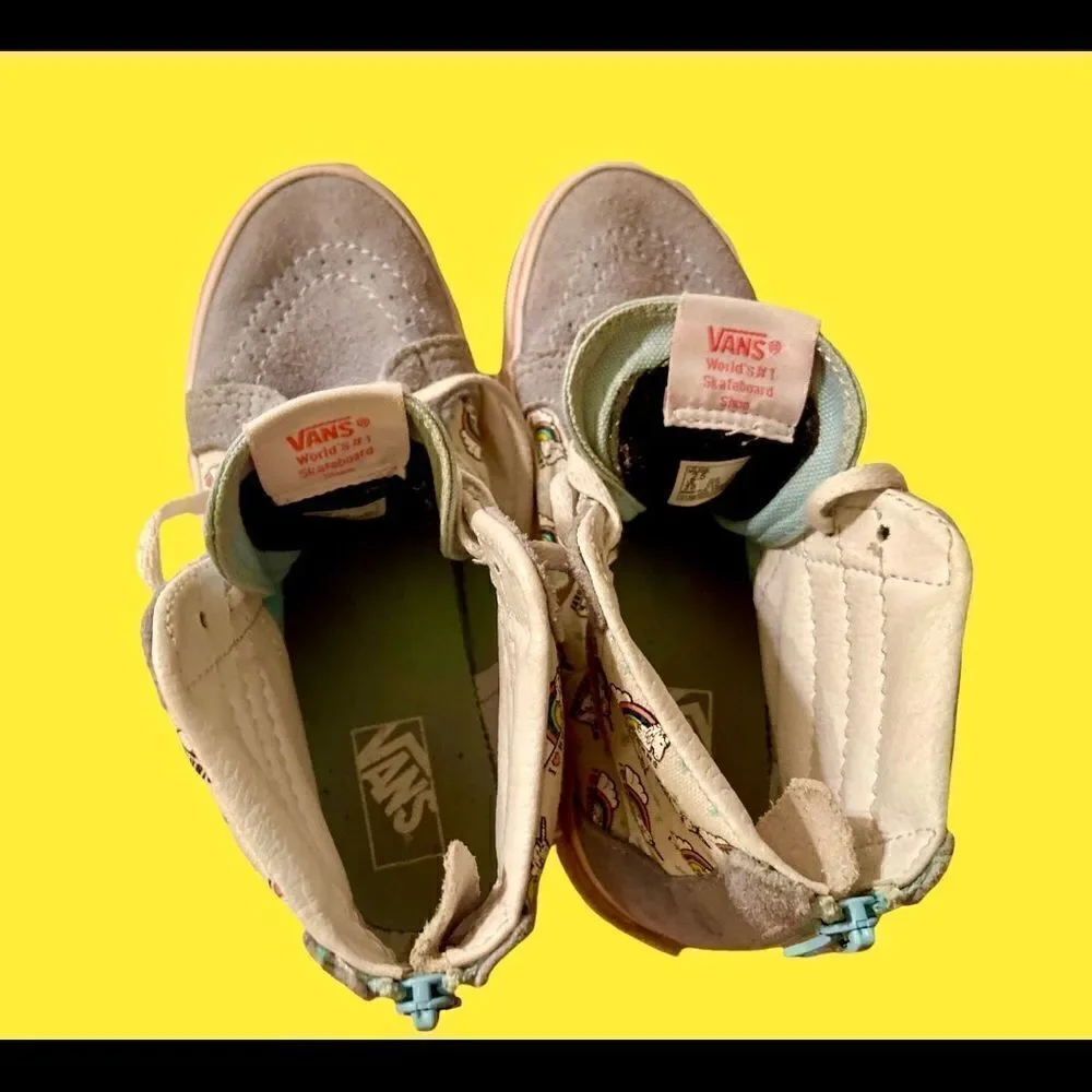 Vans love unicorns