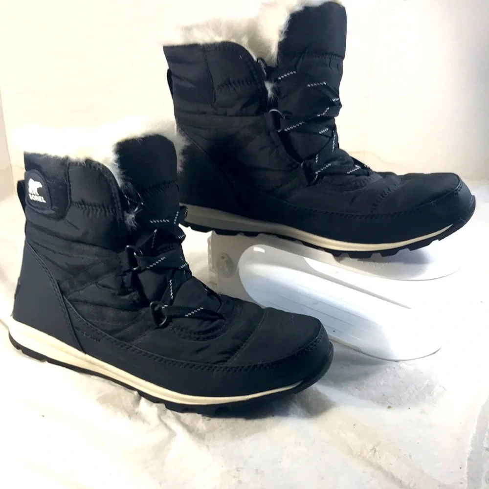 Sorel Whitney Women's Black With White Faux Fur Lined Short Winter Ankle Boots