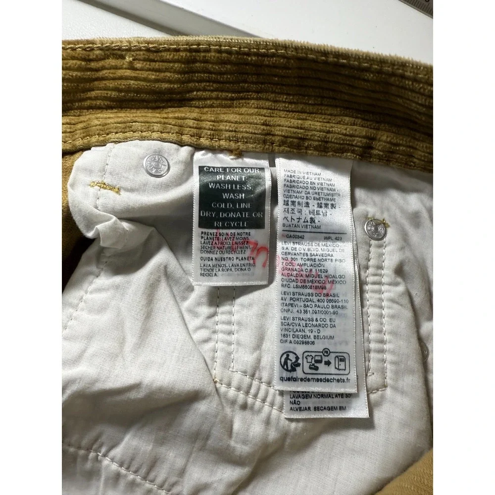 Levis levis corduroy