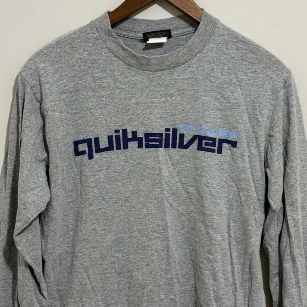 Quiksilver vintage y2k