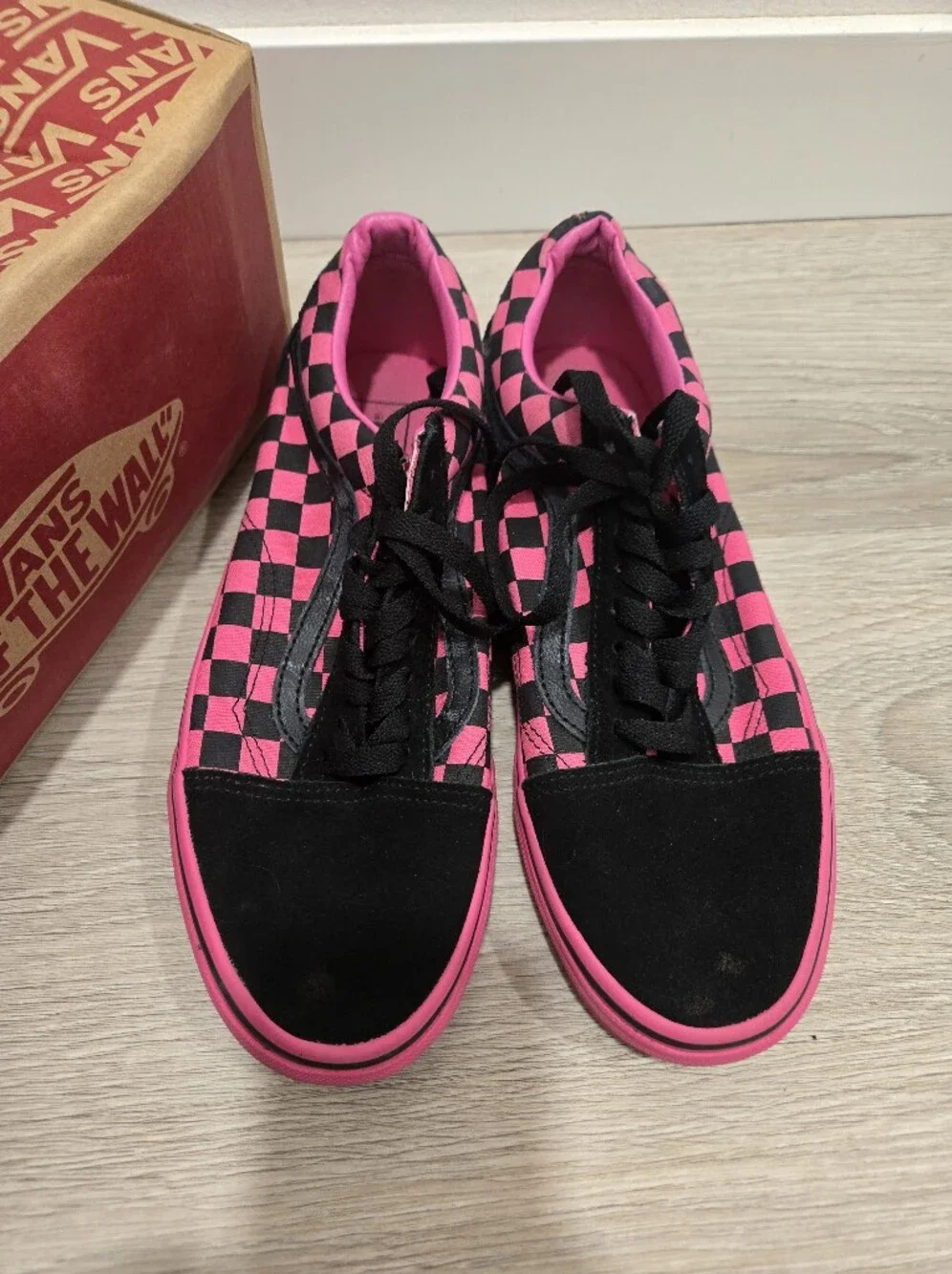 Vans Pink & Black Checkerboard Old Skool Low-Top Sneakers