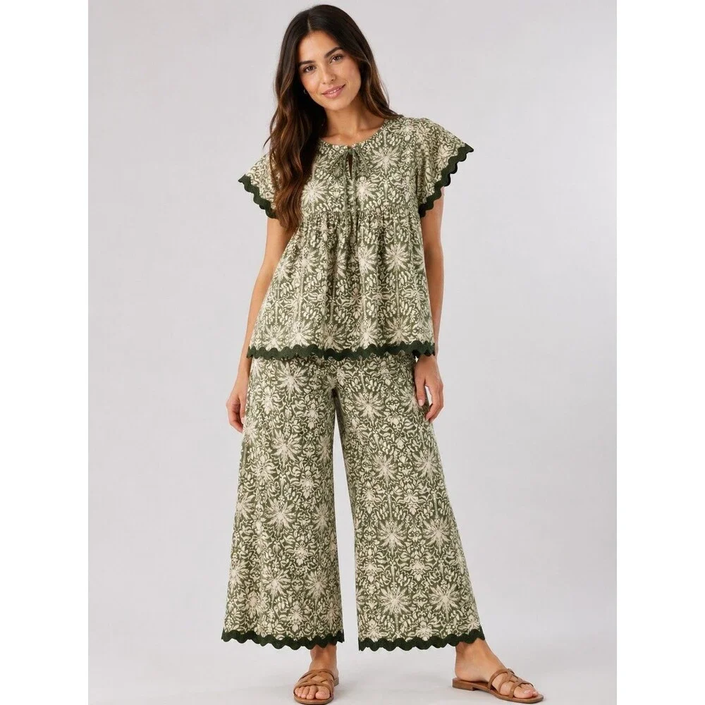 Kathy Ireland Women's Green Tropical Print Matching Lounge Set – Flutter Sleeve