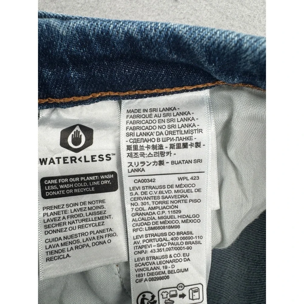 Levis 📏 measurements