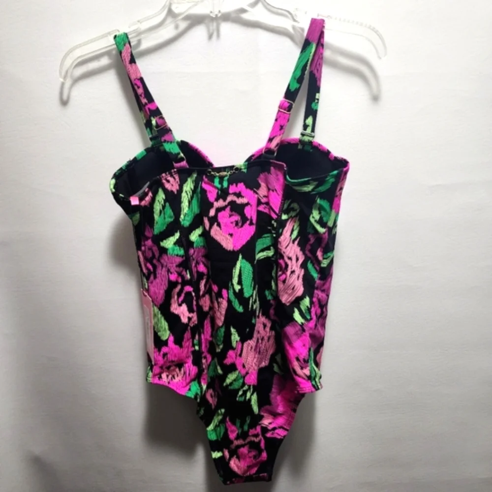 Betsey Johnson new tag