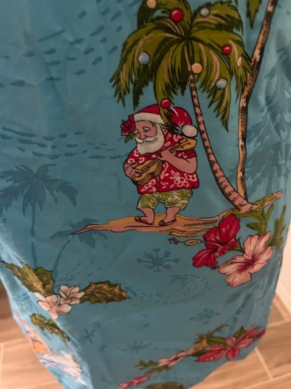 Hawaii Hangover bright turquoise