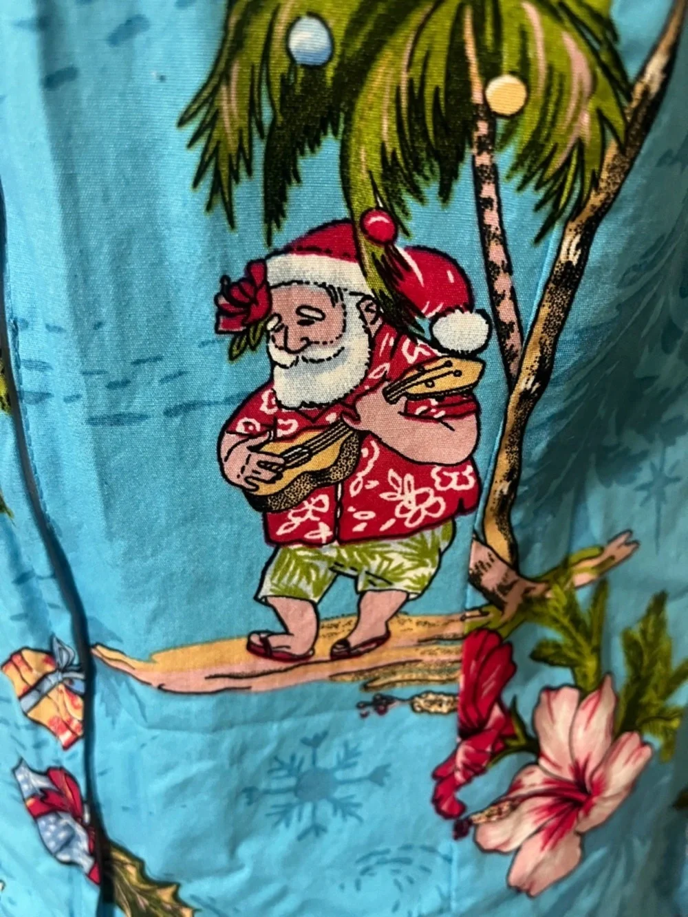 Hawaii Hangover bright turquoise
