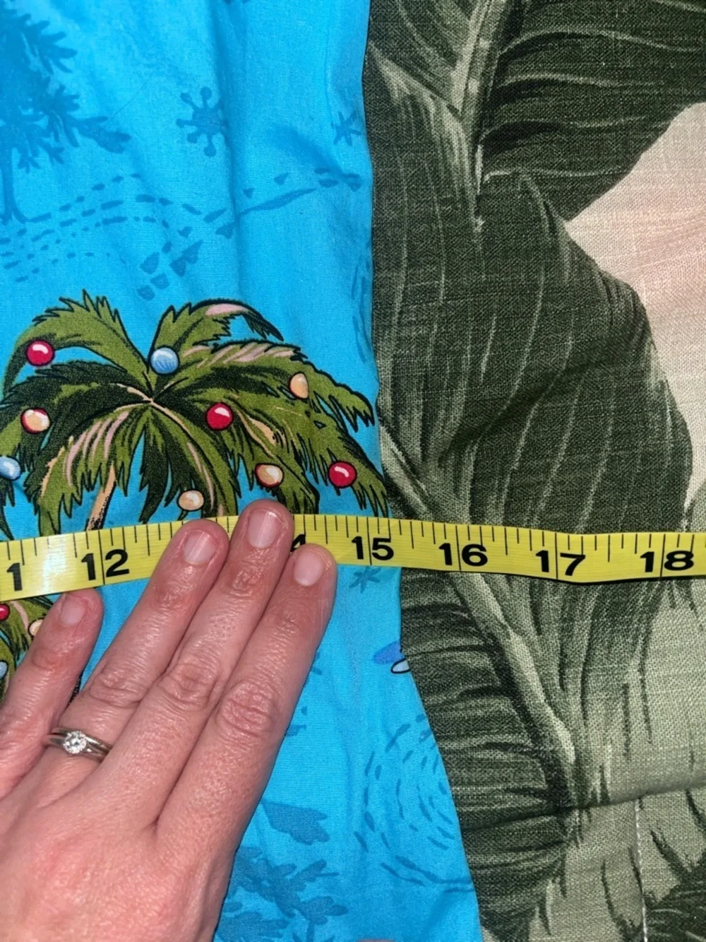 Hawaii Hangover bright turquoise