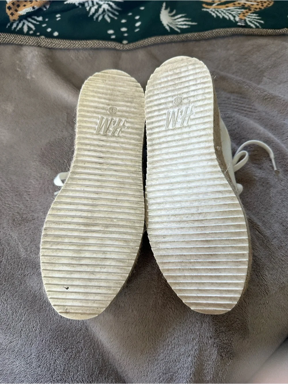 H&M cream canvas