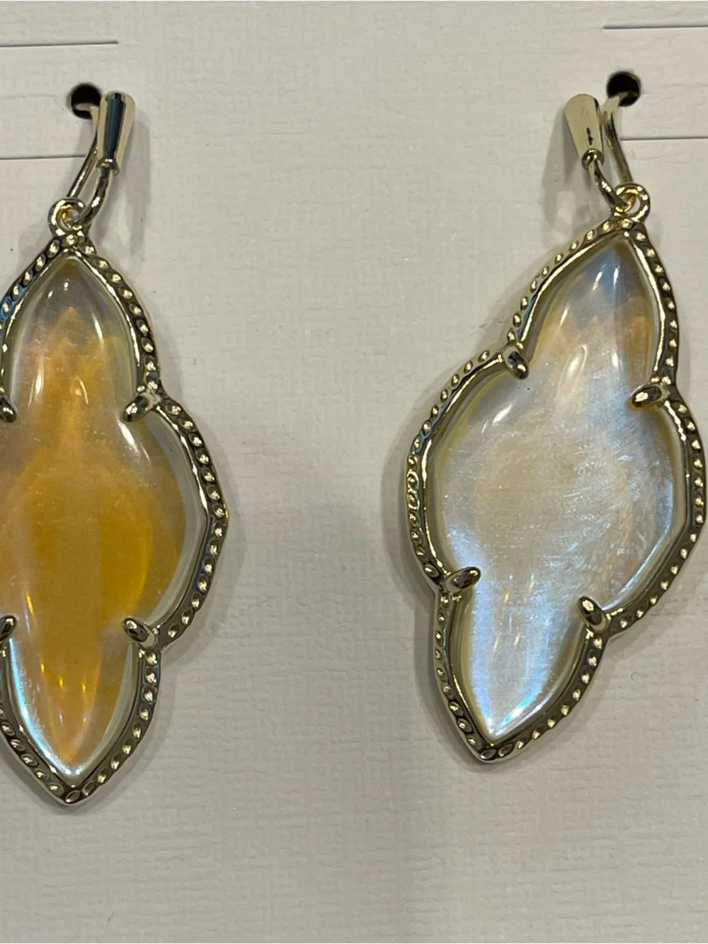 Kendra Scott drops centers