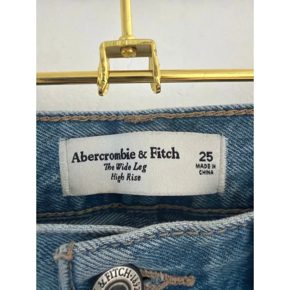 Abercrombie & Fitch excellent