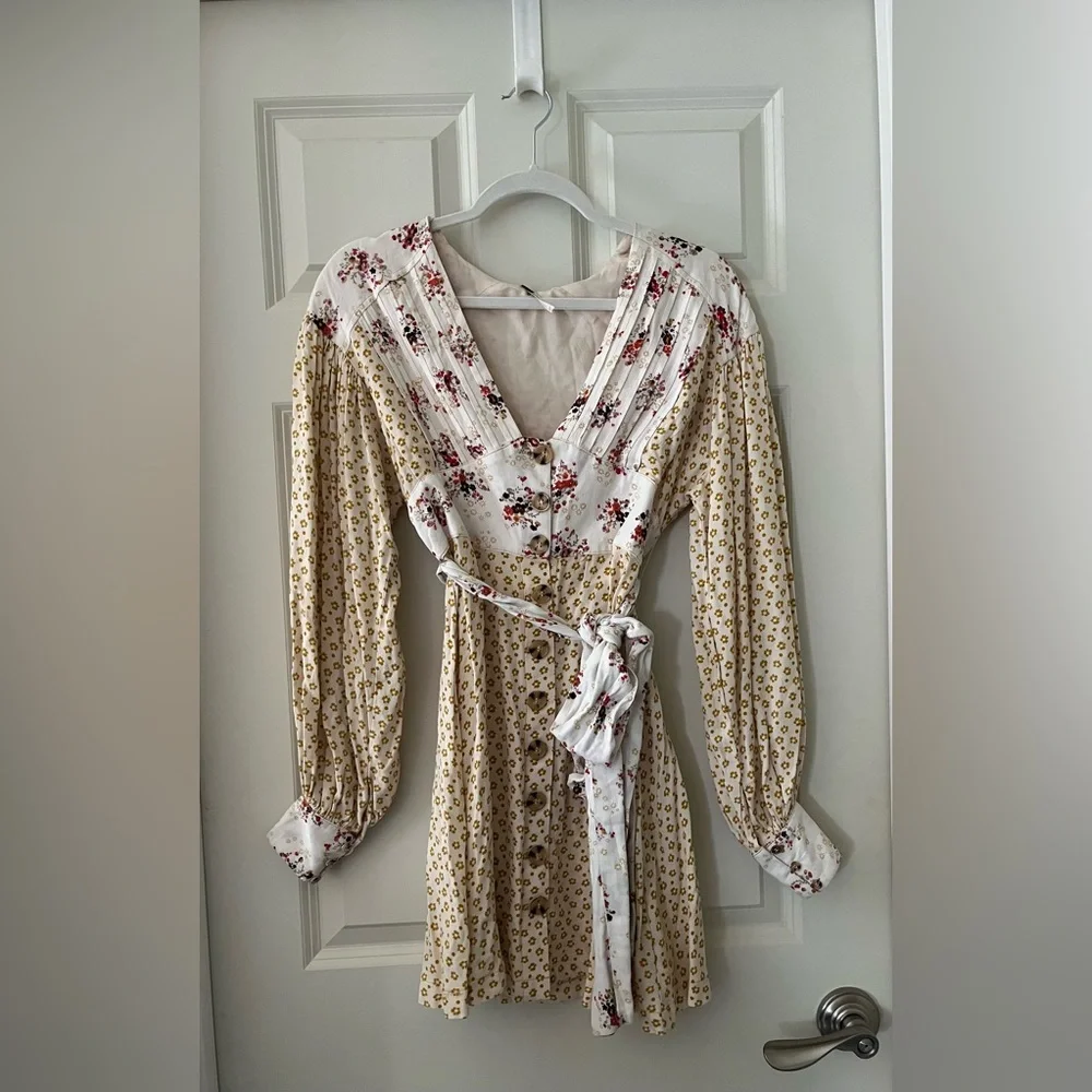 Free People sleeves mini
