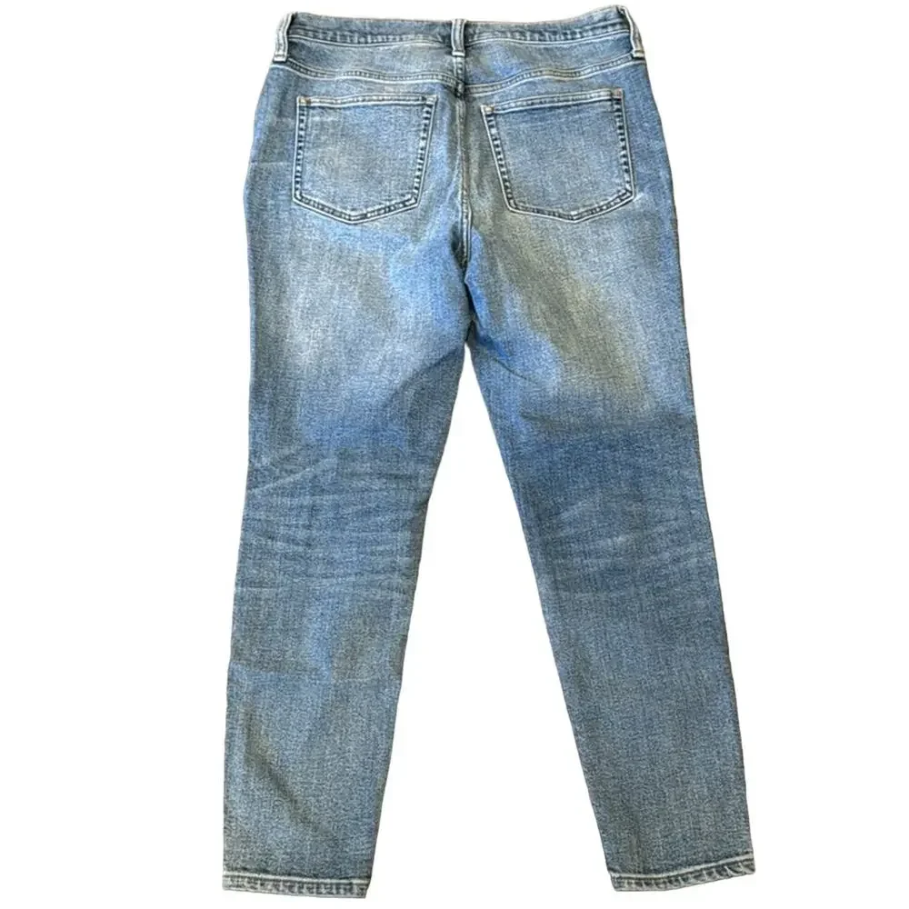 J. Crew 27 closure