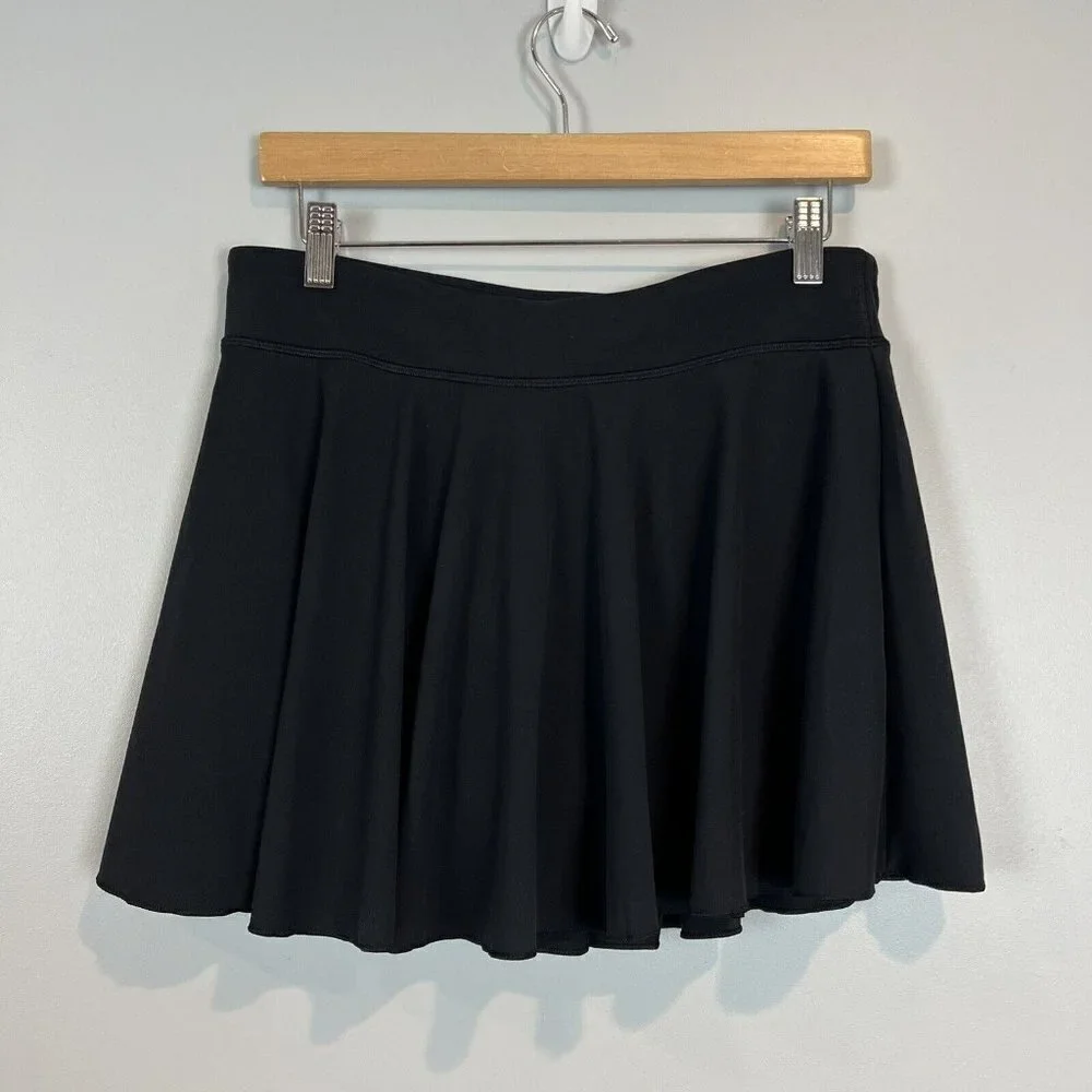 Under Armour Girls Black Motion Skort Skirted Shorts Size XL Fitted NWT