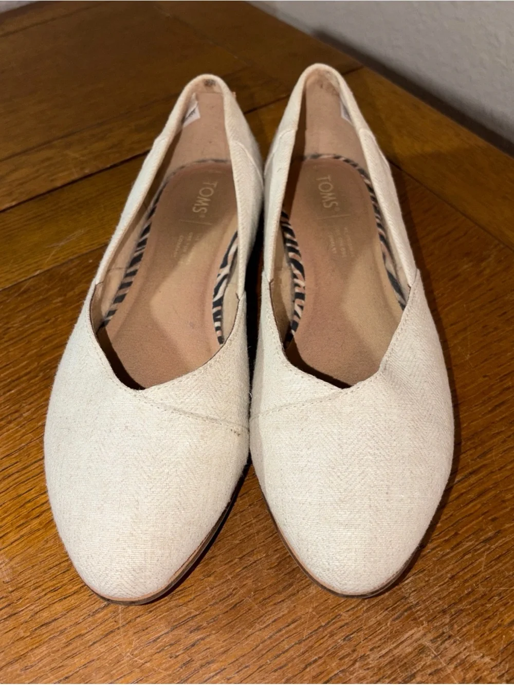 Toms cream insole outfits