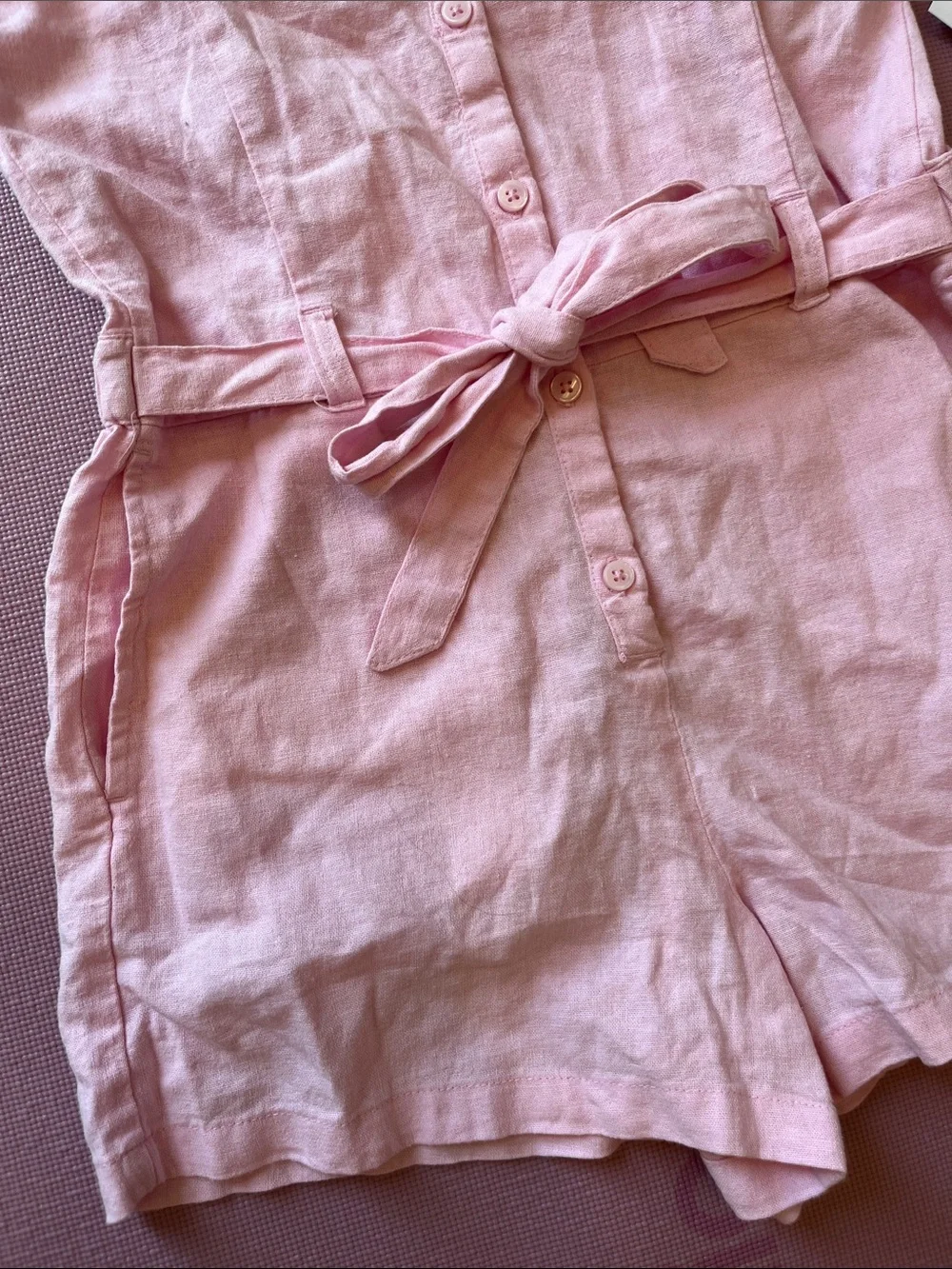 Old Navy breathable belt button