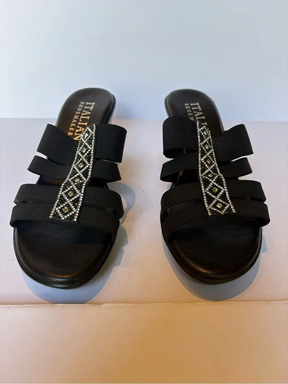 Italian Shoemakers silver low elegant