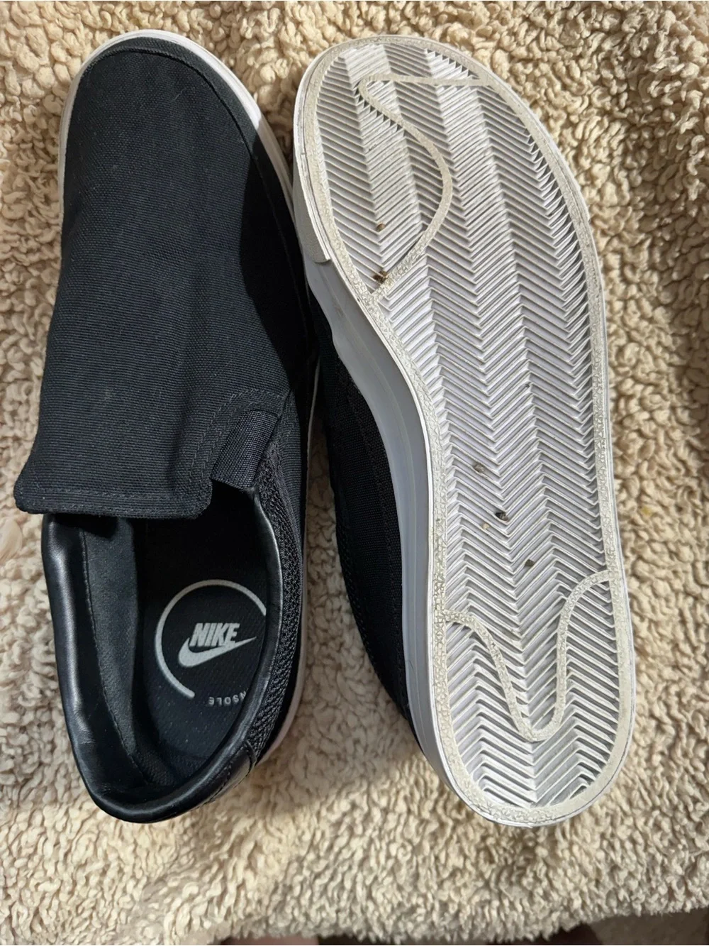 Nike swoosh easy