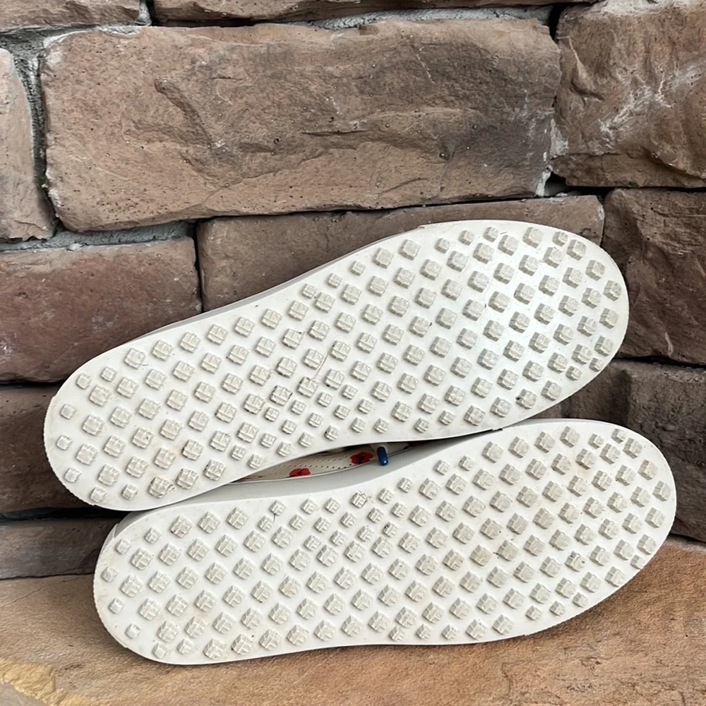 Tory Burch sole design lace