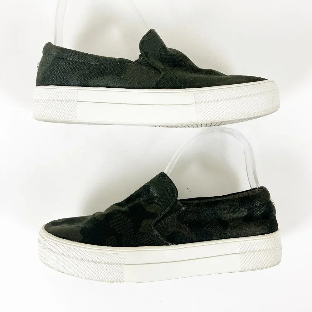 2/$20 Steve Madden Cargo Platform Slip Ons 8.5M