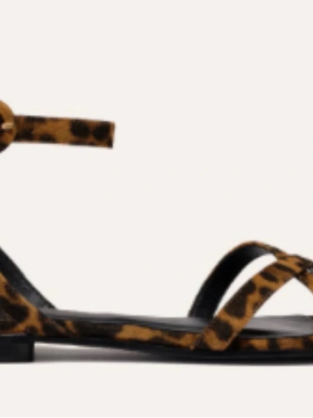Margaux out online