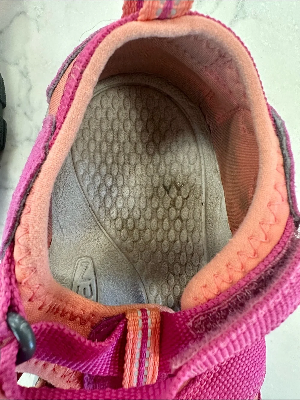 Keen secure fit