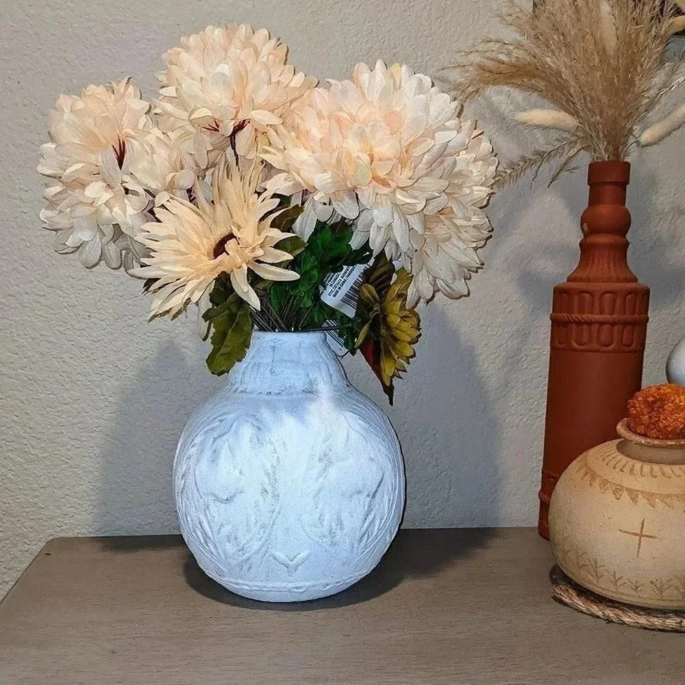 Target picturing shabby