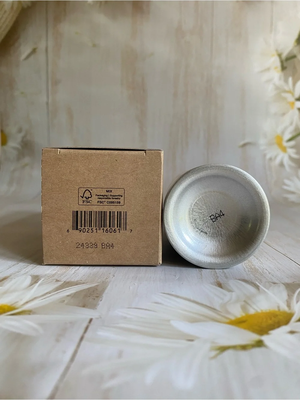 Jo Malone remove cap